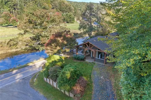 Exterior - 105 Norris Trl, Boone, NC 28607 photo 10 of 10