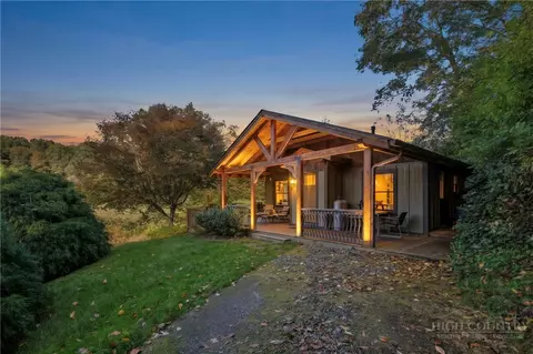 Exterior - 105 Norris Trl, Boone, NC 28607 photo 2 of 10