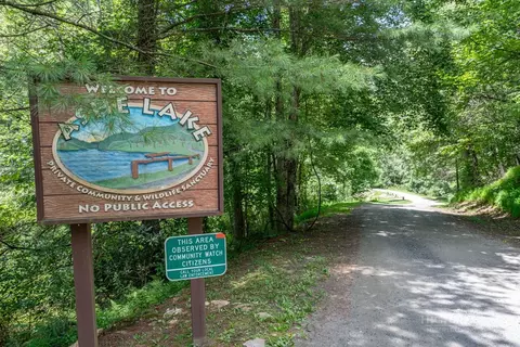 lot255 256 Lakeside Dr, West Jefferson, NC 28694