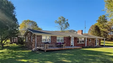 334 Beaver Creek Rd #B, West Jefferson, NC 28694