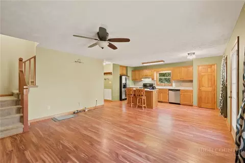 Living - 610 Alpine Way, Todd, NC 28684 photo 2 of 3
