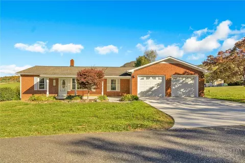 182 Melody Ln, West Jefferson, NC 28694