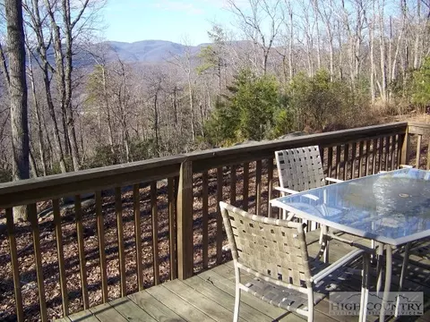 208 Fairview Dr, Traphill, NC 28685 photo 5