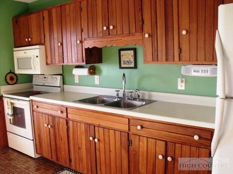 737 Mitchell Mountain Rd, Sparta, NC 28675 photo 22