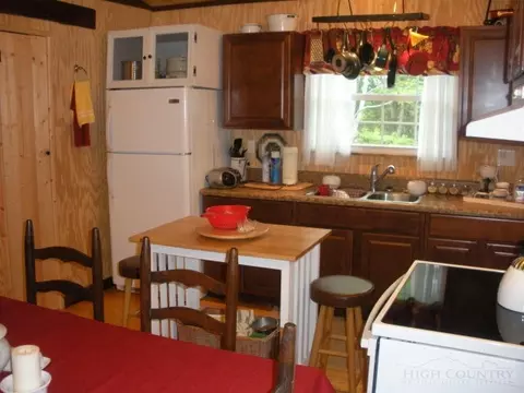 1457 Cornerstone Rd, Independence, VA 24348 photo 12