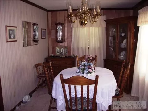 61 Maple St, Sparta, NC 28675 photo 10