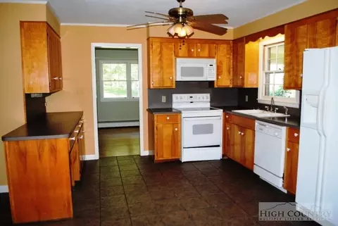 162 Mapleview Dr, Sparta, NC 28675 photo 26