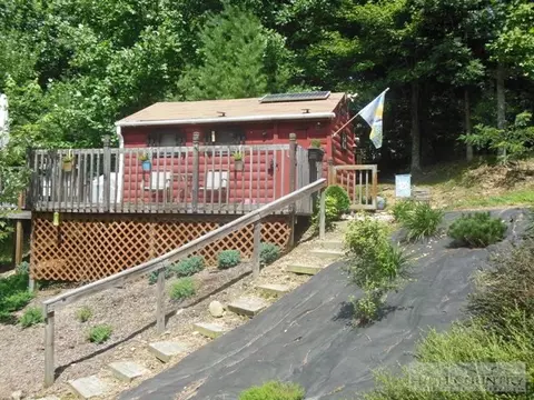 295 Pine Mountain Rd, Independence, VA 24348 photo 1