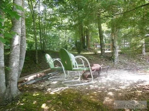295 Pine Mountain Rd, Independence, VA 24348 photo 6
