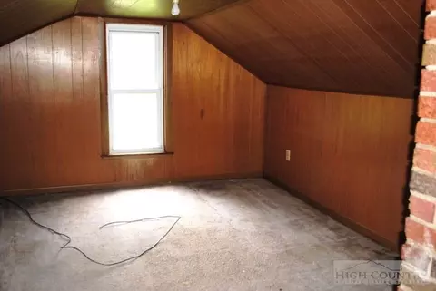 626 Wolfe Rd, Sparta, NC 28675 photo 9