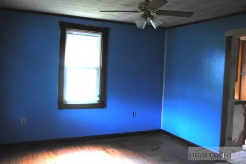 626 Wolfe Rd, Sparta, NC 28675 photo 11