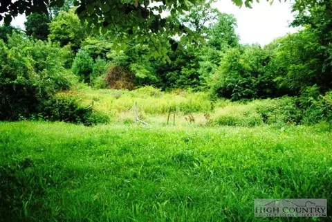 626 Wolfe Rd, Sparta, NC 28675 photo 6