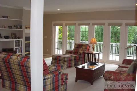 90 Troon Ave, Roaring Gap, NC 28668 photo 2