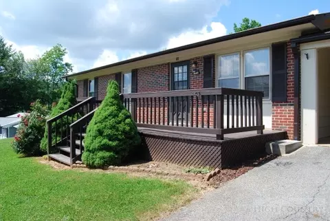 63 Luther St, Sparta, NC 28675 photo 2
