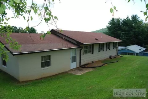 63 Luther St, Sparta, NC 28675 photo 12