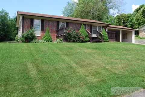 63 Luther St, Sparta, NC 28675 photo 1