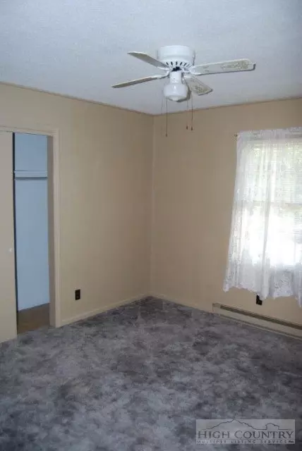 63 Luther St, Sparta, NC 28675 photo 3