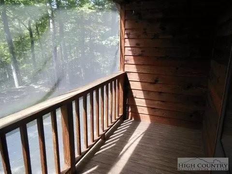 184 Hemlock Dr, Ennice, NC 28623 photo 7