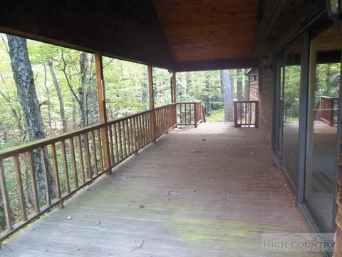 184 Hemlock Dr, Ennice, NC 28623 photo 6
