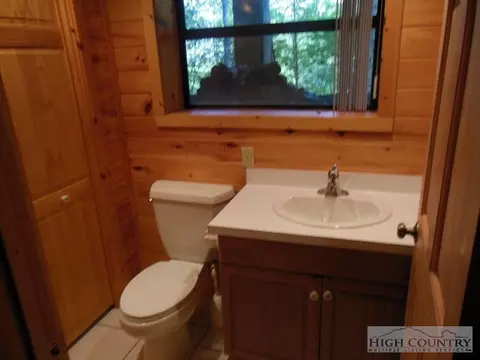 184 Hemlock Dr, Ennice, NC 28623 photo 10