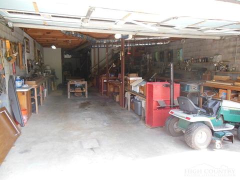 371 Harold Rd, Sparta, NC 28675 photo 4