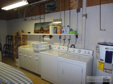 371 Harold Rd, Sparta, NC 28675 photo 3