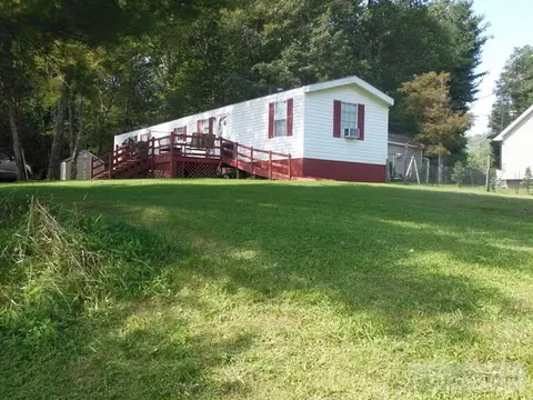 62 Parkview Dr, Sparta, NC 28675 photo 4