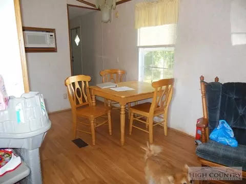 62 Parkview Dr, Sparta, NC 28675 photo 6