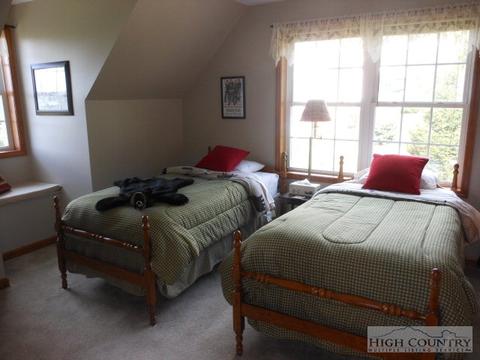 40 Hickory View Dr, Sparta, NC 28675 photo 10