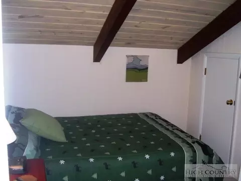 70 Ridge Rd, Roaring Gap, NC 28668 photo 10
