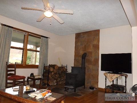 800 Hidden Valley Ln, Independence, VA 24348 photo 26