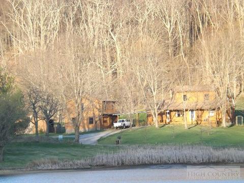 800 Hidden Valley Ln, Independence, VA 24348 photo 1