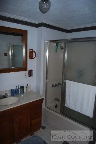 1698 Dewitt Rd, Sparta, NC 28675 photo 6