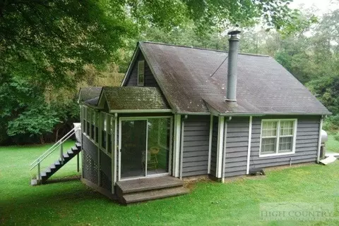 1698 Dewitt Rd, Sparta, NC 28675 photo 2