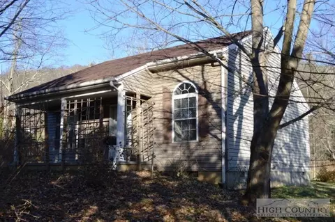 116 Moore St, Independence, VA 24348 photo 1