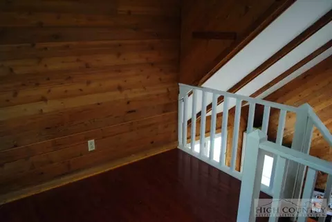 34 Hemlock Dr, Ennice, NC 28623 photo 14