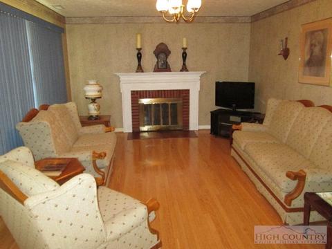 58 Edmonds Rd, Ennice, NC 28623 photo 7