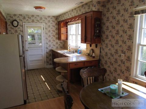 58 Edmonds Rd, Ennice, NC 28623 photo 12
