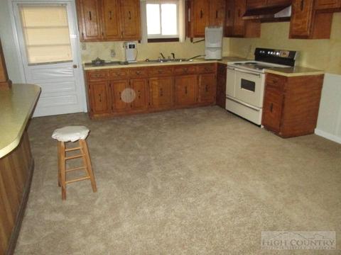 58 Edmonds Rd, Ennice, NC 28623 photo 19