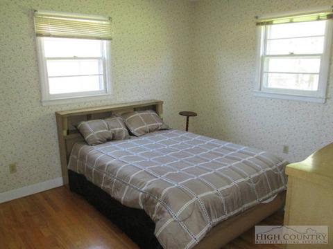 58 Edmonds Rd, Ennice, NC 28623 photo 8