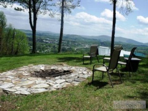 800 Mitchell Mountain Rd, Sparta, NC 28675 photo 2