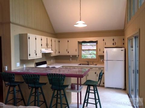 751 Horseshoe Ridge Rd, Deep Gap, NC 28618 photo 8