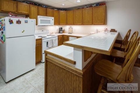 140 Gentry, Boone, NC 28607 photo 9
