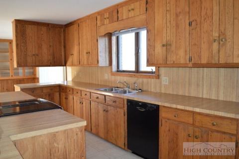 2997 Air Bellows Gap Rd, Sparta, NC 28675 photo 13