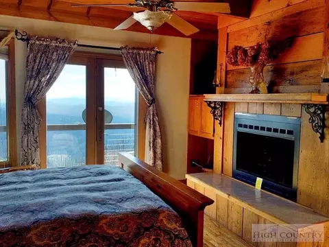 122 Oz Cir, Beech Mountain, NC 28604 photo 4