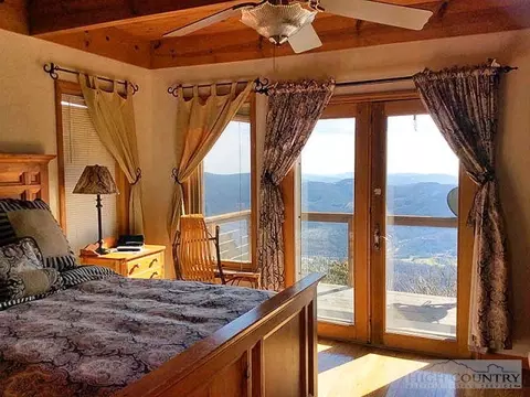 122 Oz Cir, Beech Mountain, NC 28604 photo 3