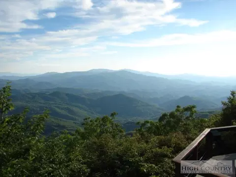 122 Oz Cir, Beech Mountain, NC 28604 photo 10