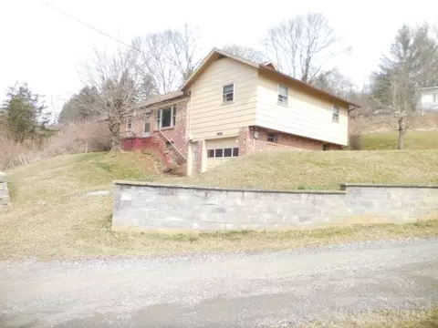 103 Davis Gentry Rd, Lansing, NC 28643 photo 1