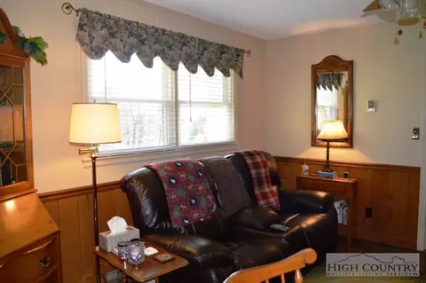 73 Darr St, Sparta, NC 28675 photo 27