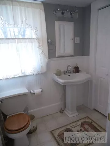 159 Clyde Houck Rd, Todd, NC 28684 photo 6